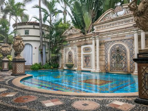 how much is it to stay at the versace mansion|Staying at the Versace Mansion in Miami .